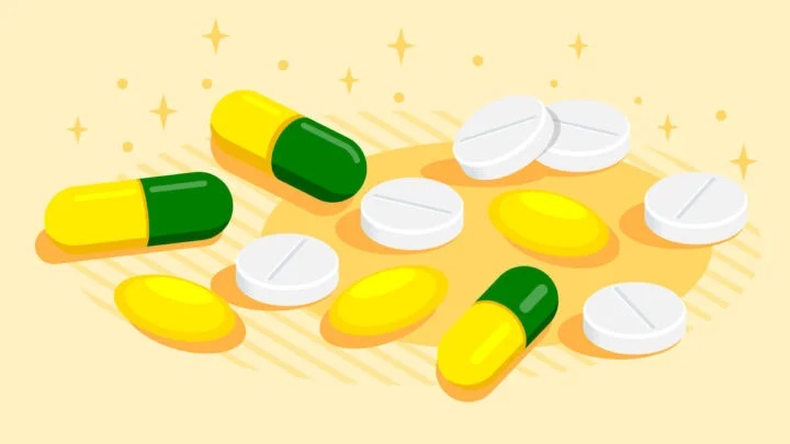illustration of CBD capsules and sofgels with Tramadol tablets