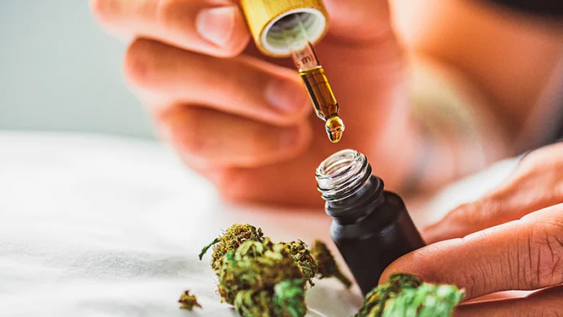 Image of the Best Way to Take CBD Oil for Pain & Inflammation